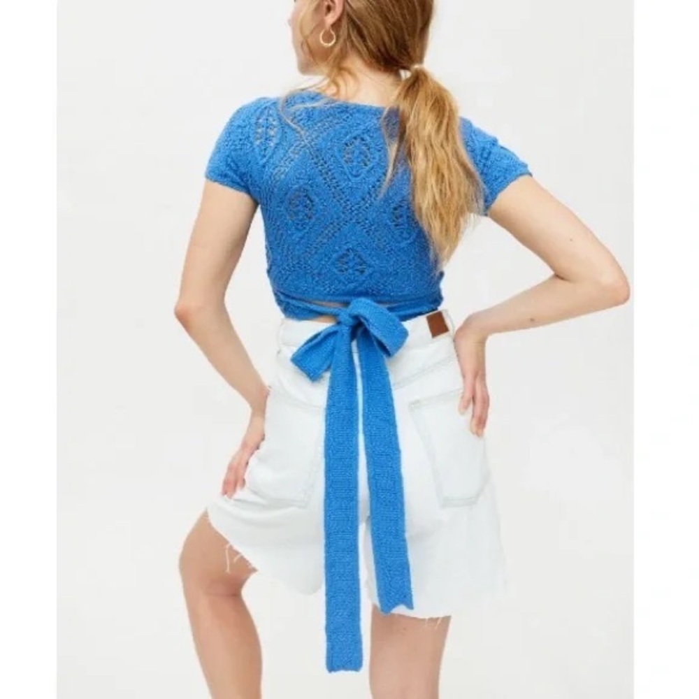 Urban Outfitters Wrap Crochet Top Size S Blue Short Sleeve Sweater